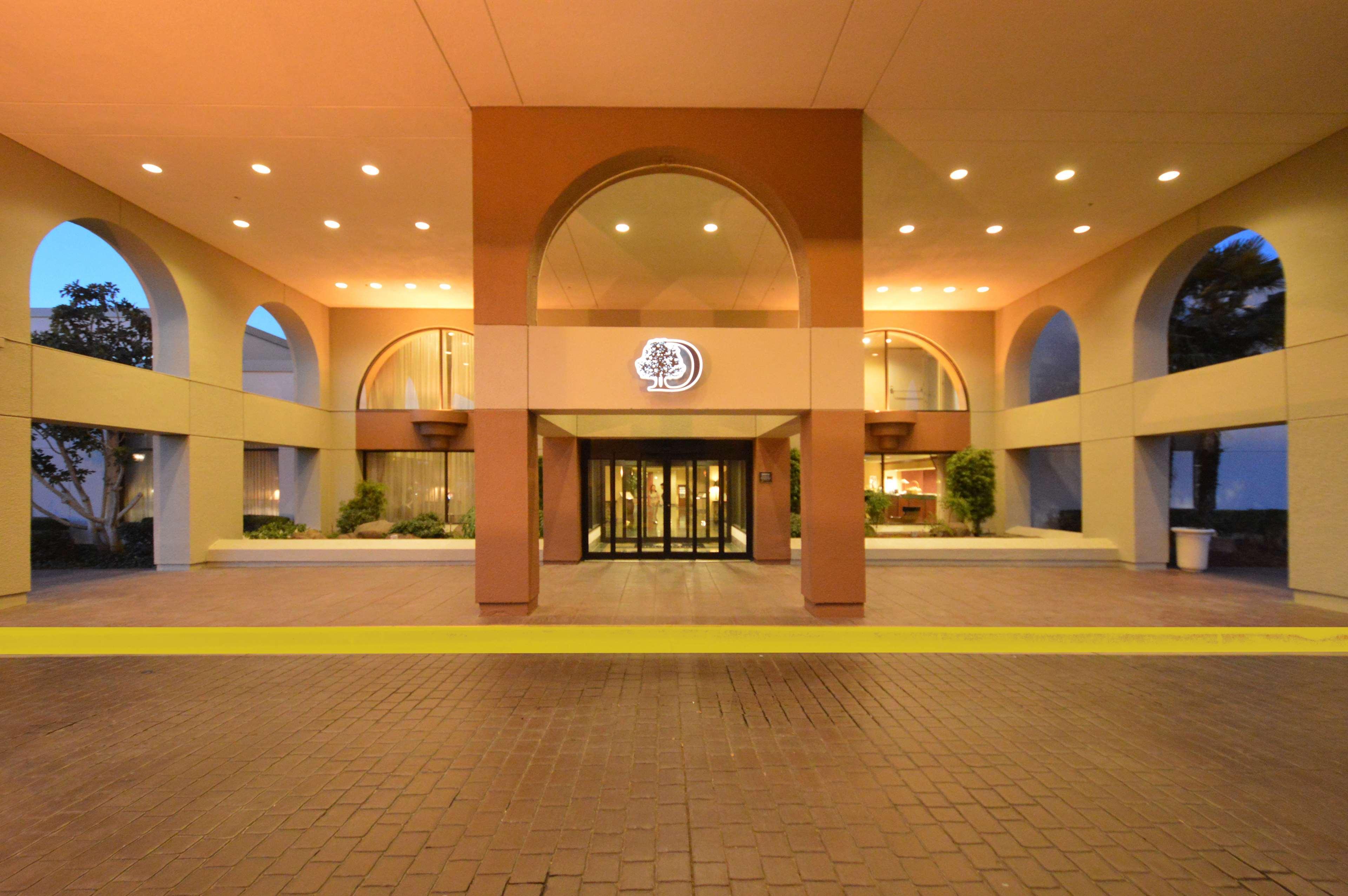 Doubletree By Hilton Newark-Fremont Hotel Eksteriør billede