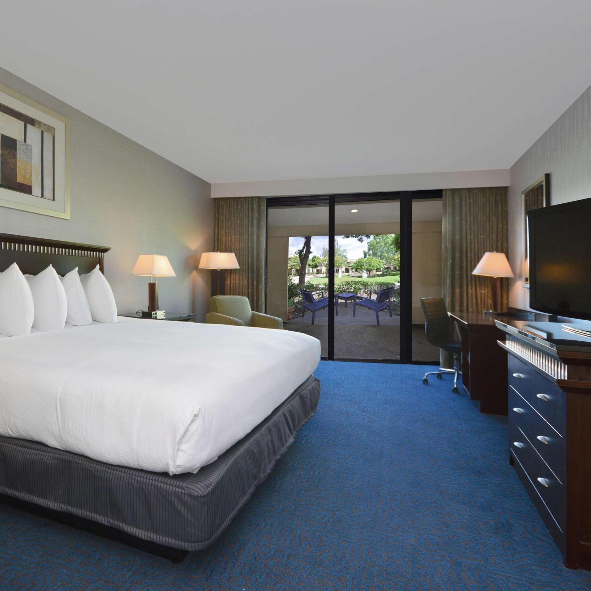 Doubletree By Hilton Newark-Fremont Hotel Eksteriør billede